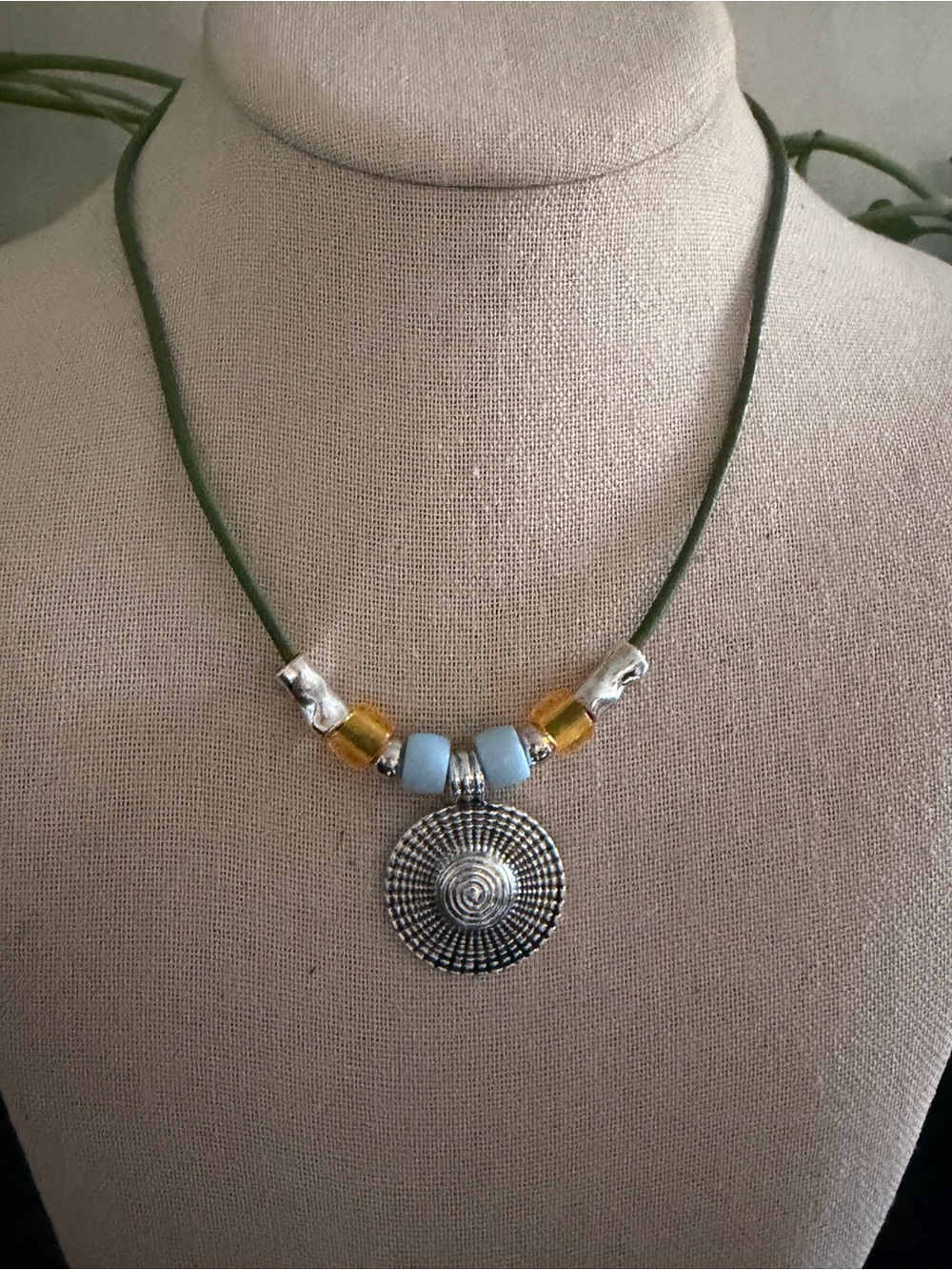 Vintage 90’s Y2K Silver Medallion Pendant Beaded Green Cord Necklace